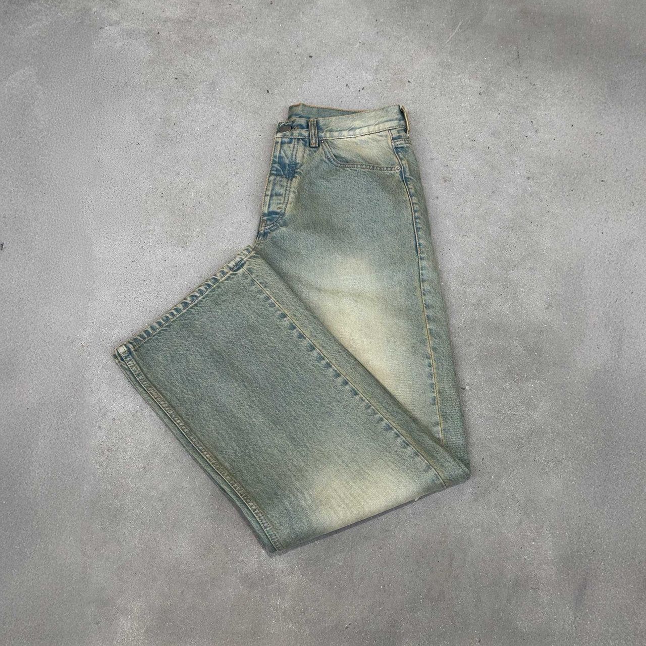 Washed Burn Light Blue Loose Fit Jeans